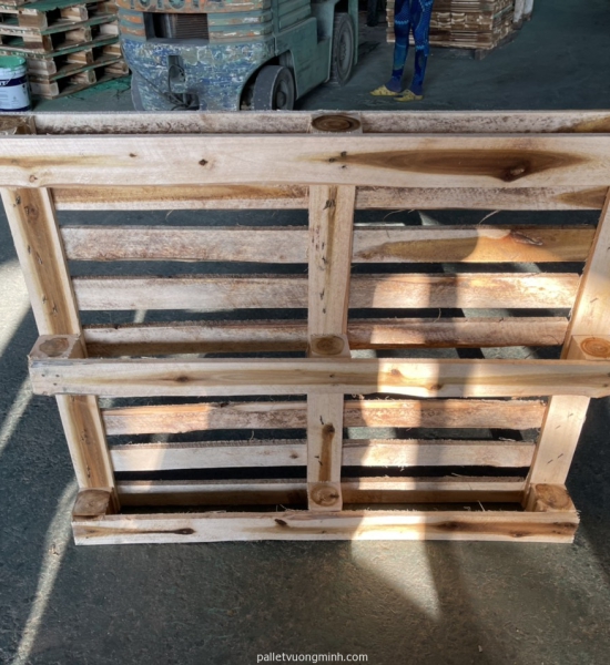 Pallet gỗ xuất khẩu 1150 x 1150 mm