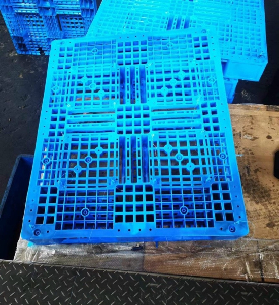 pallet nhựa dĩ an giá tốt