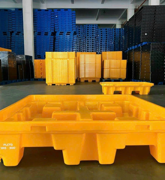 pallet nhựa dĩ an 